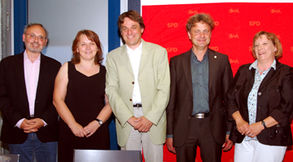 Josef Seekircher, Gabriele Stork, Johannes Stober, Dr. Frank Mentrup, Beate Plottke (v.l.n.r.)